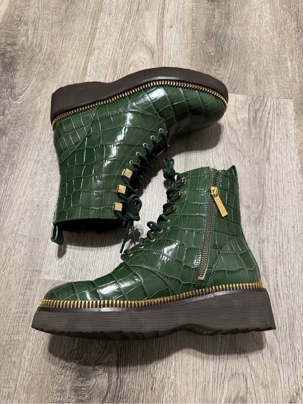 MICHAEL KORS Haskell Crocodile Embossed Leather Bootie Shoes US 6.5 Green